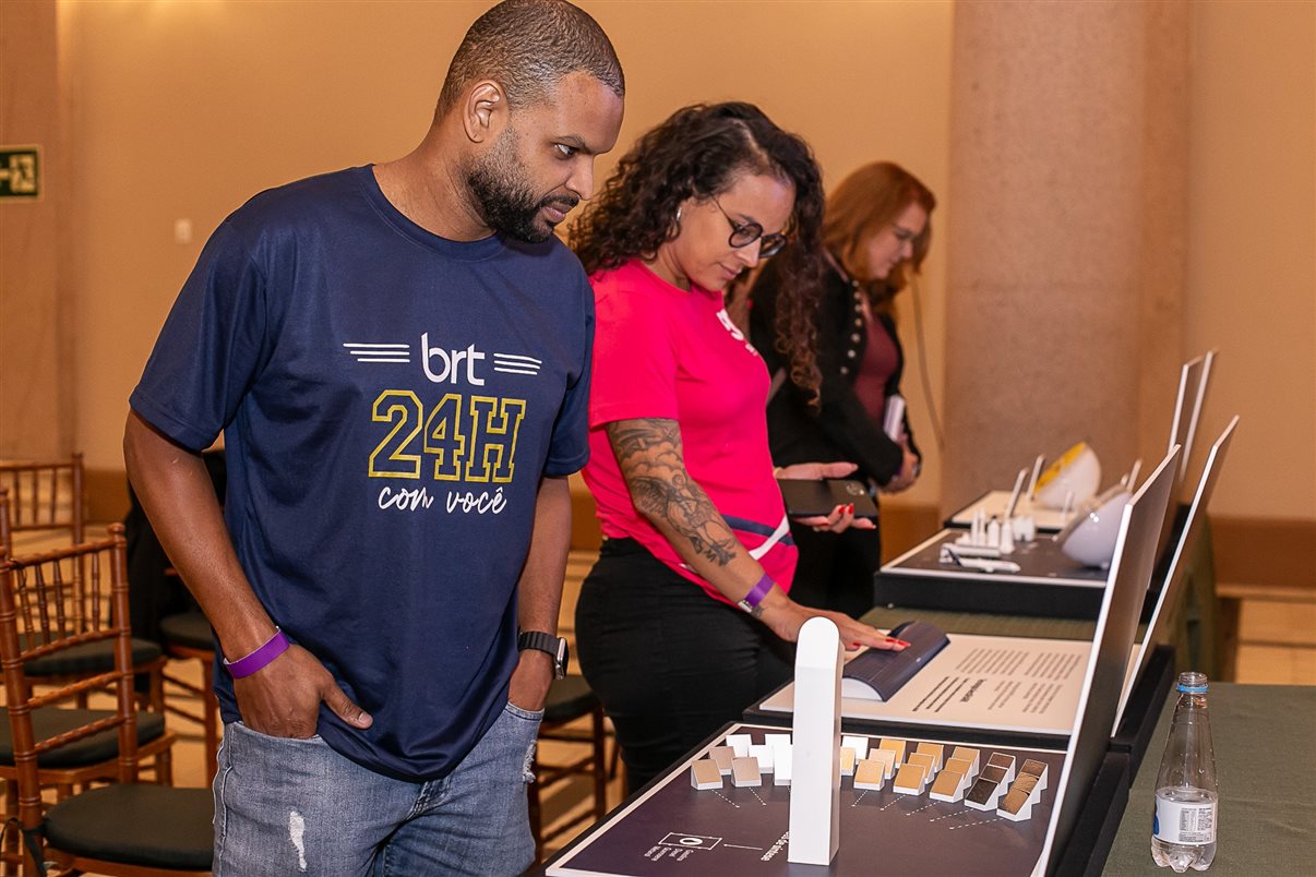 Patrícia Ribeiro, Executiva de Contas do Lufthansa Group, Agente Guilherme  Samuel e Daniela Anele, ambos Comercial da Flytour Business 
