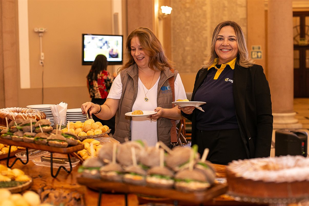 Patrícia Ribeiro, Executiva de Contas do Lufthansa Group, Agente Guilherme  Samuel e Daniela Anele, ambos Comercial da Flytour Business 