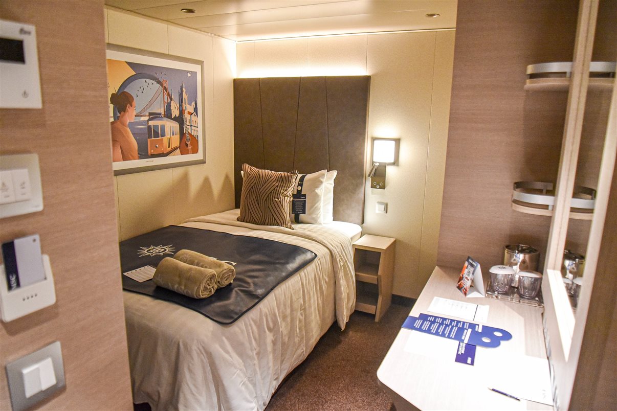 Começamos pela Yacht Club, área mais privativa dos navios MSC. No MSC World America os quatos desse setor também chamam atenção pelo espaço amplo