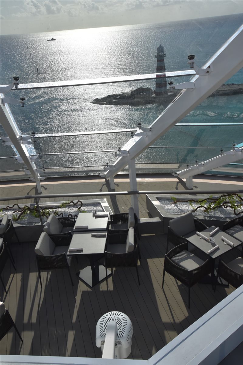 Yacht Club com vista para Ocean Cay