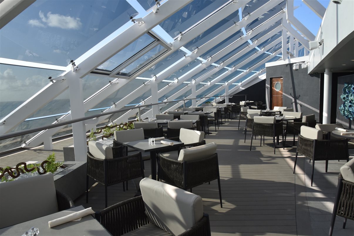 Yacht Club com vista para Ocean Cay