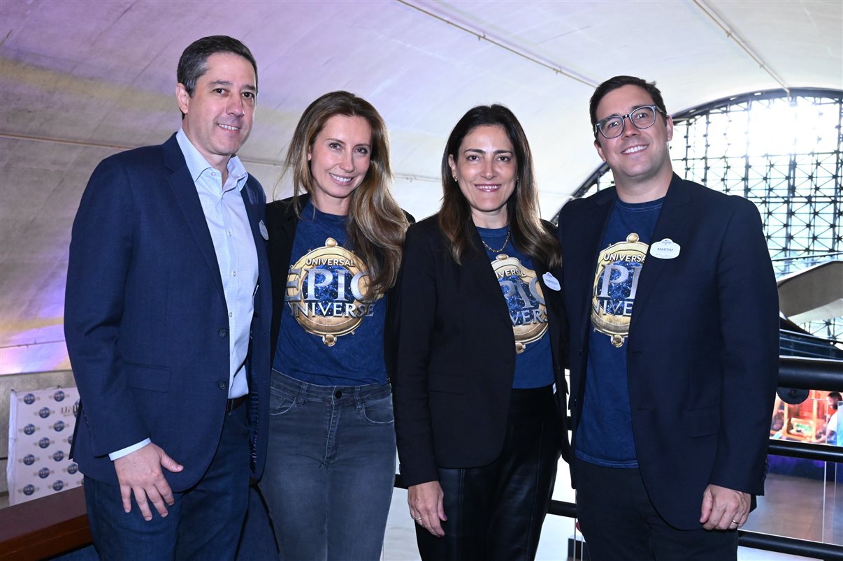 Marcos Paes de Barros, Juliana Pisani, Gabriella Cavalheiro e Martim Diniz, da Universal