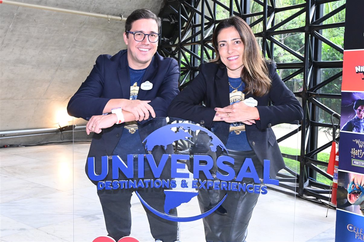 Marcos Paes de Barros, Juliana Pisani, Gabriella Cavalheiro e Martim Diniz, da Universal