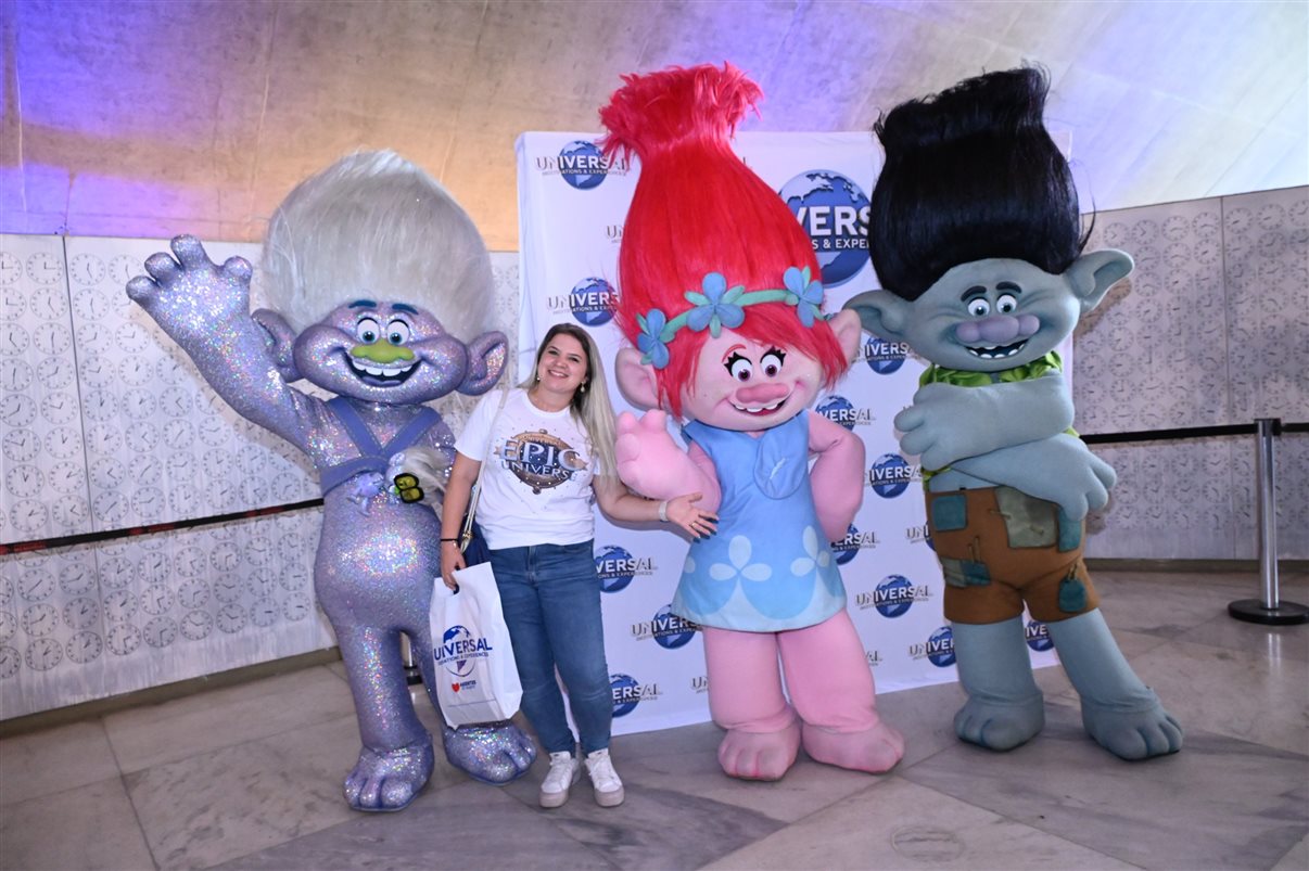 Marcos Paes de Barros, Juliana Pisani, Gabriella Cavalheiro e Martim Diniz, da Universal