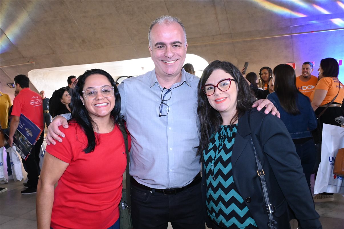 Marcos Paes de Barros, Juliana Pisani, Gabriella Cavalheiro e Martim Diniz, da Universal