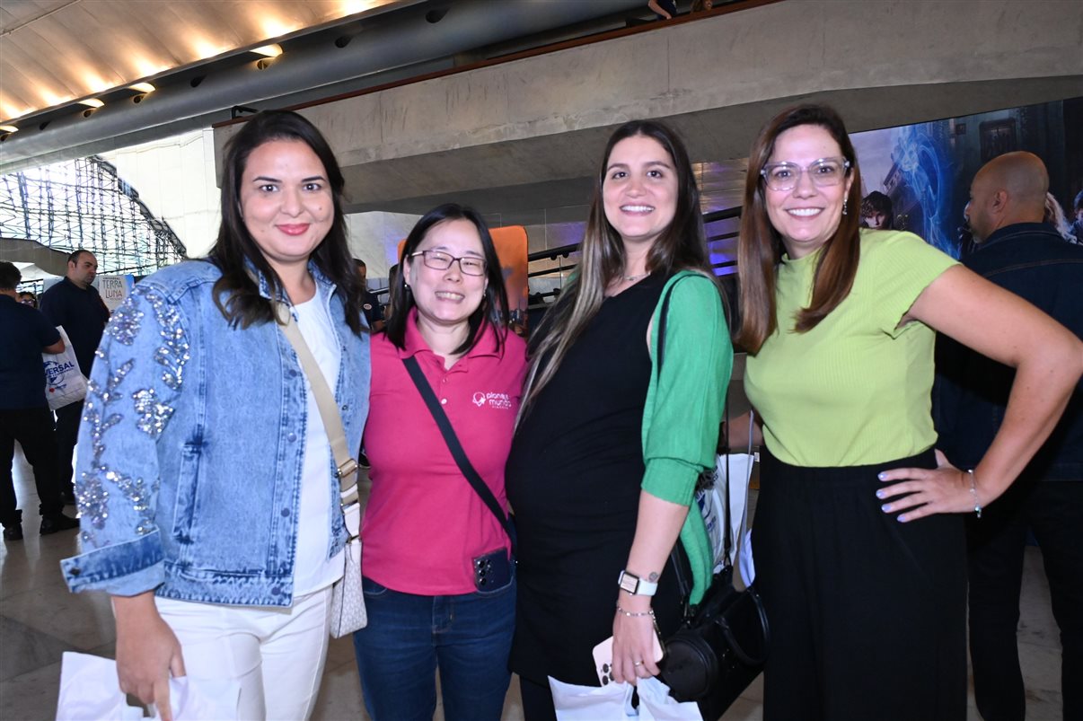 Marcos Paes de Barros, Juliana Pisani, Gabriella Cavalheiro e Martim Diniz, da Universal