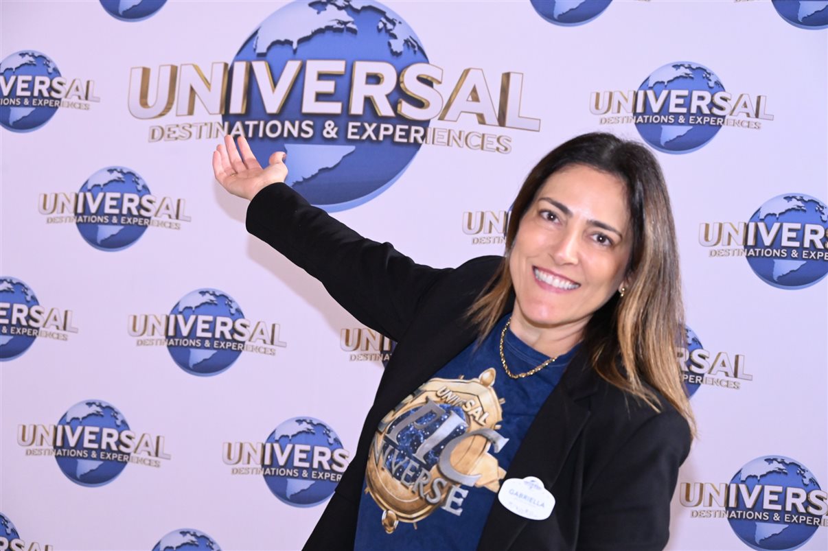 Marcos Paes de Barros, Juliana Pisani, Gabriella Cavalheiro e Martim Diniz, da Universal