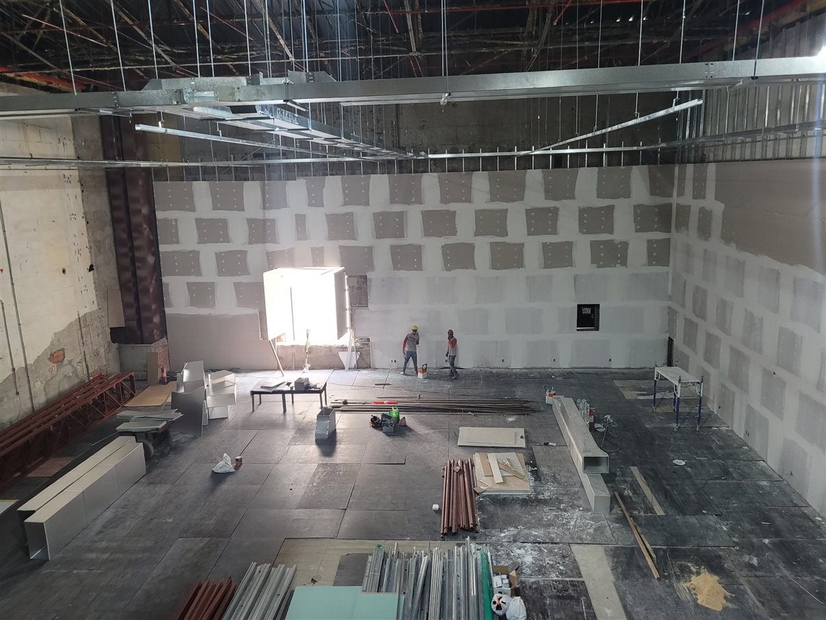 Visão do salão principal para eventos 