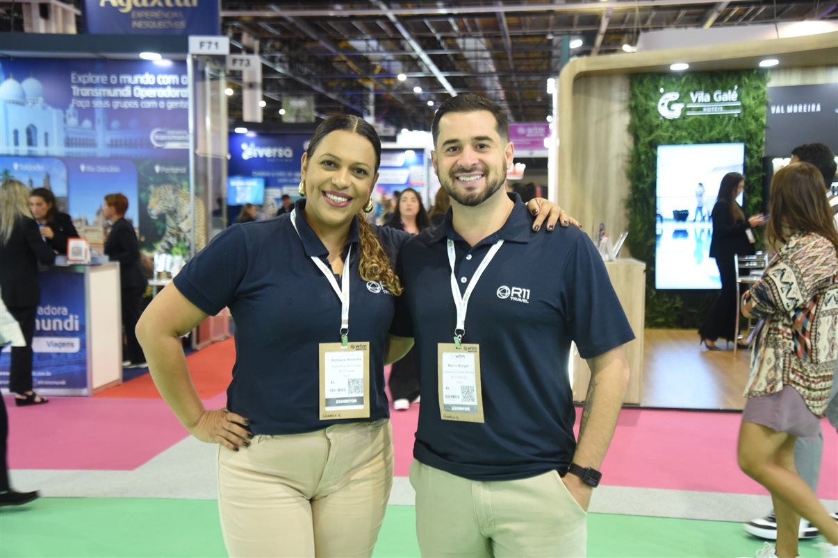 Artur Luiz Andrade, da PANROTAS, e Rosália Lucas, secretária de Turismo da Paraíba