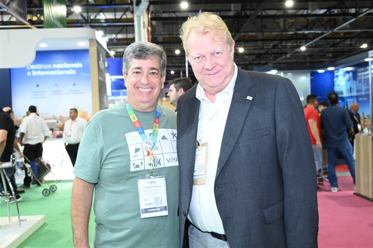 Gabriel Freitas, da Avis, Juan Taiano, da Terrawind, Laura Ventura, Edson Ventura e André Herculano, da Avis 