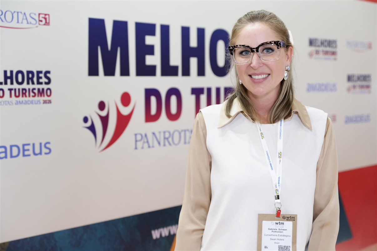 Gabriel Freitas, da Avis, Juan Taiano, da Terrawind, Laura Ventura, Edson Ventura e André Herculano, da Avis 