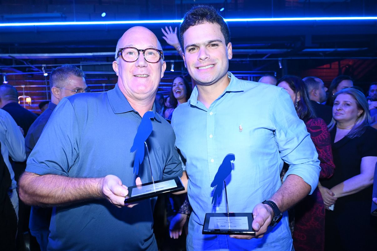 Erika Monti, da Azul Viagens Mooca, e Cristiani Piccin, da Amabiletur