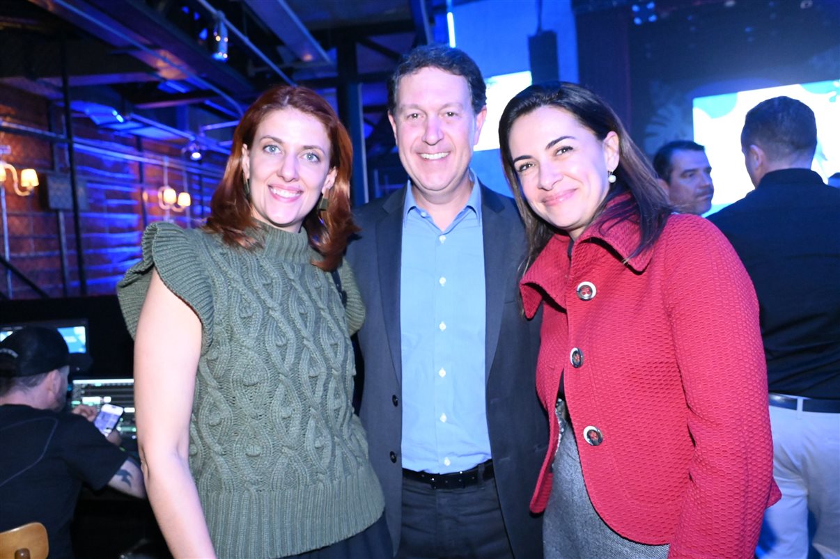 Erika Monti, da Azul Viagens Mooca, e Cristiani Piccin, da Amabiletur