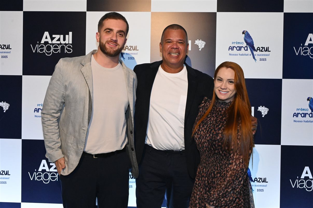 Erika Monti, da Azul Viagens Mooca, e Cristiani Piccin, da Amabiletur