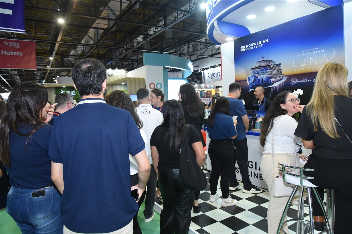 Um dos cafés especiais da ativação da Norwegian Cruise Line