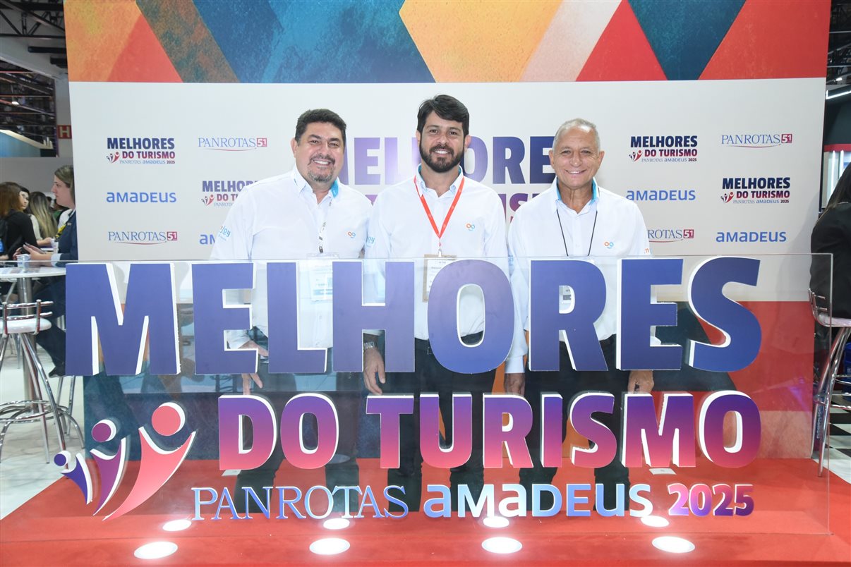 Guillermo Alcorta, da PANROTAS, e Felipe Gonzalez, da Cassinotur