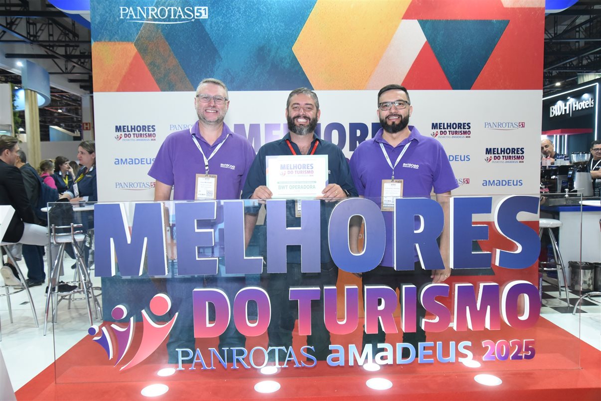 Guillermo Alcorta, da PANROTAS, e Felipe Gonzalez, da Cassinotur