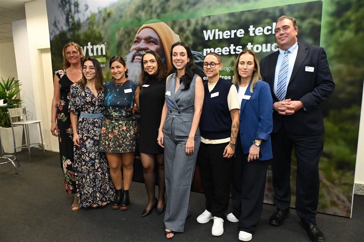 Marcela Cuesta, do Arakur Ushuaia, Guillermo Alcorta, da PANROTAS, Ana Medeiros, da Abav Nacional, e Maria Laura Pierini, do Visit Buenos Aires