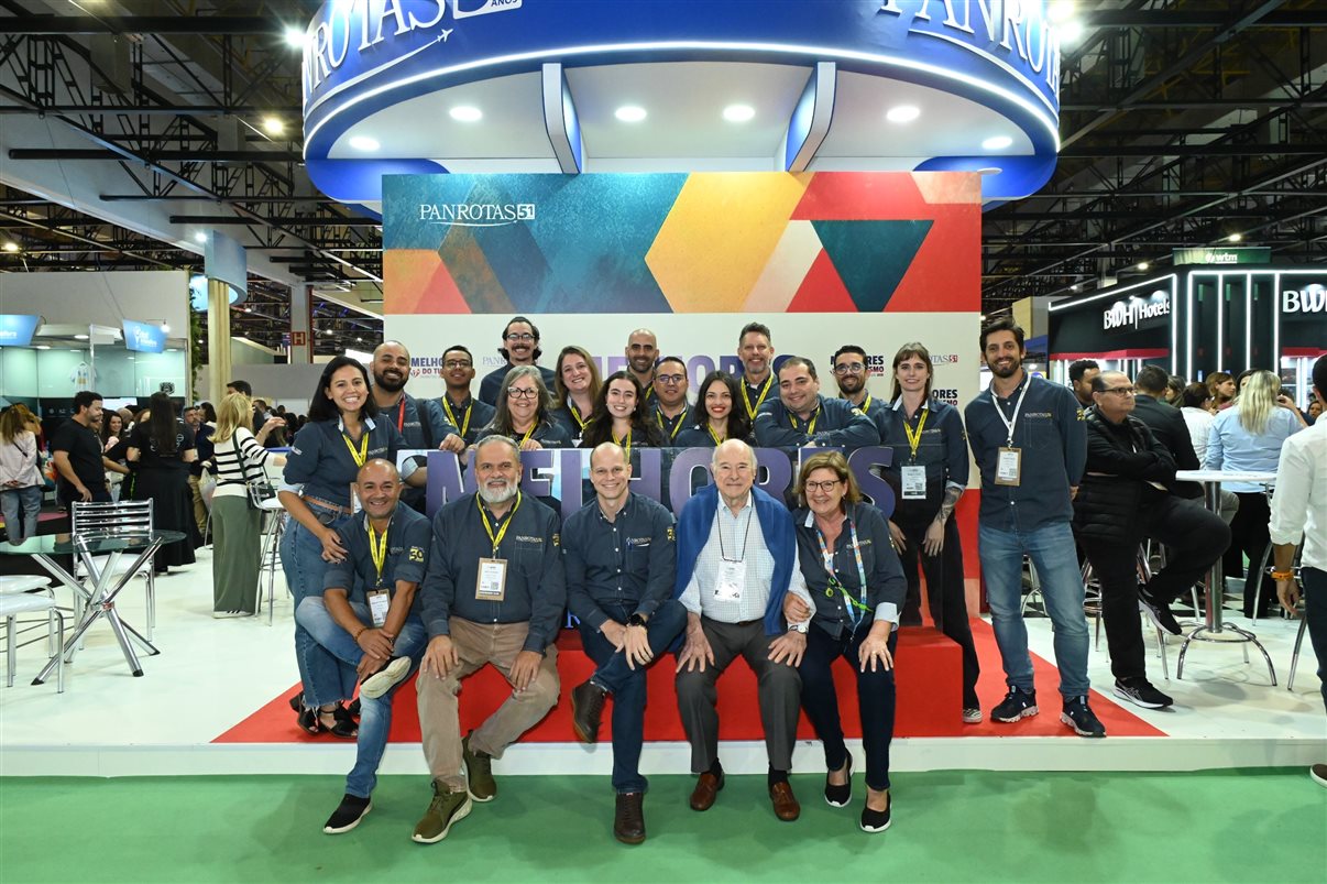 Marcela Cuesta, do Arakur Ushuaia, Guillermo Alcorta, da PANROTAS, Ana Medeiros, da Abav Nacional, e Maria Laura Pierini, do Visit Buenos Aires