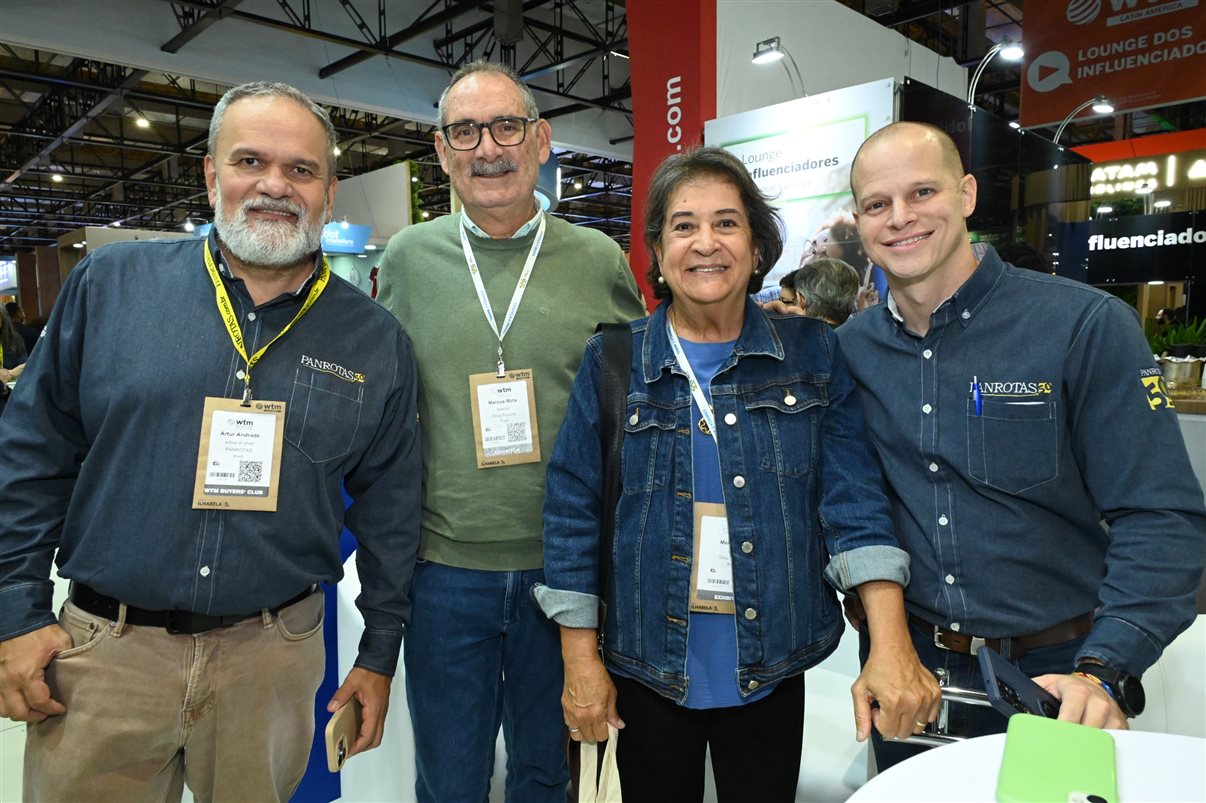 Marcela Cuesta, do Arakur Ushuaia, Guillermo Alcorta, da PANROTAS, Ana Medeiros, da Abav Nacional, e Maria Laura Pierini, do Visit Buenos Aires