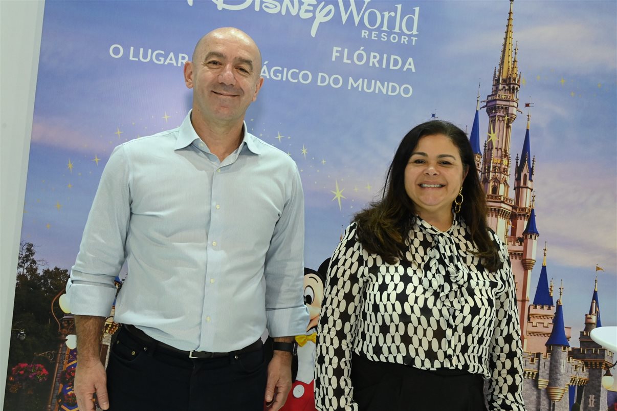 Marcela Cuesta, do Arakur Ushuaia, Guillermo Alcorta, da PANROTAS, Ana Medeiros, da Abav Nacional, e Maria Laura Pierini, do Visit Buenos Aires