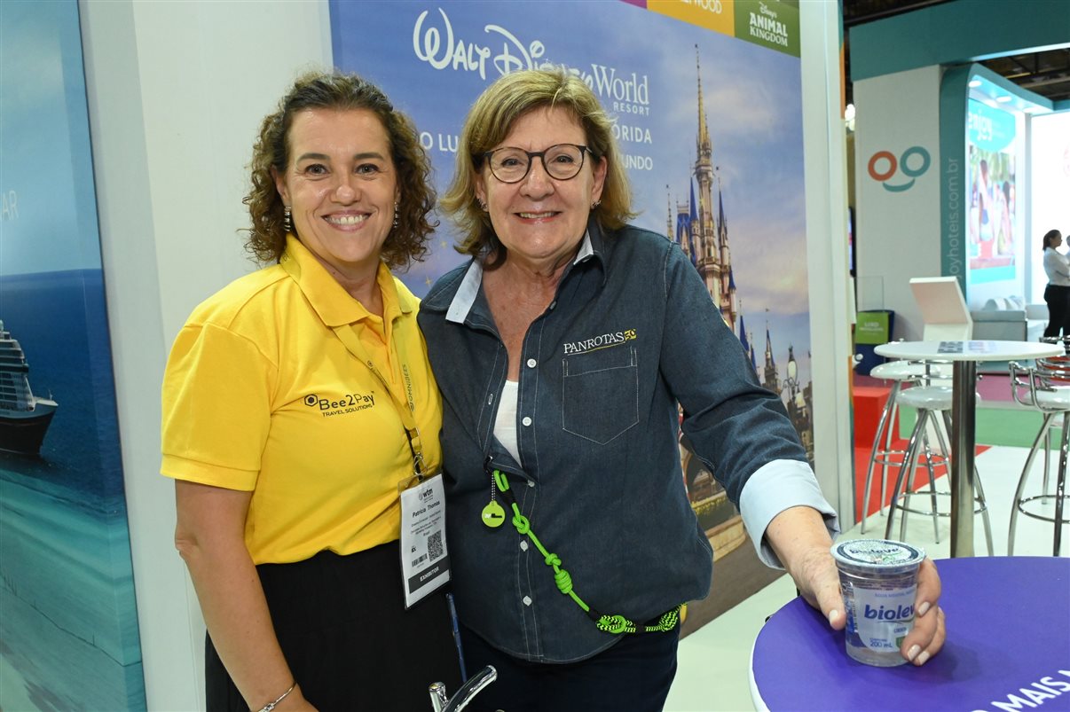 Marcela Cuesta, do Arakur Ushuaia, Guillermo Alcorta, da PANROTAS, Ana Medeiros, da Abav Nacional, e Maria Laura Pierini, do Visit Buenos Aires