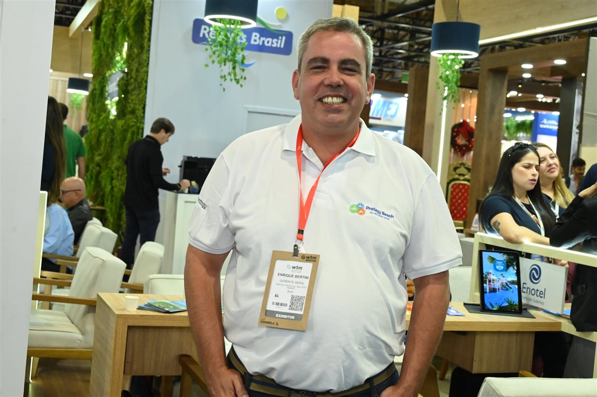 Marcela Cuesta, do Arakur Ushuaia, Guillermo Alcorta, da PANROTAS, Ana Medeiros, da Abav Nacional, e Maria Laura Pierini, do Visit Buenos Aires