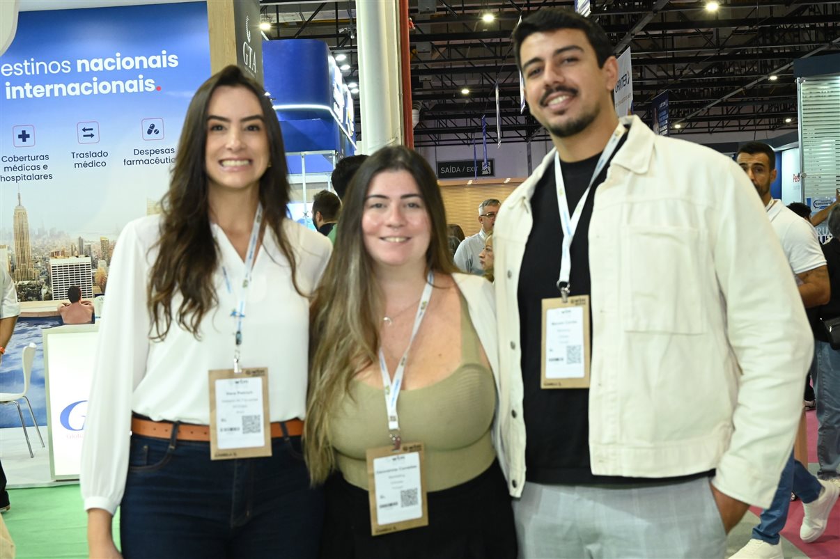 Marcela Cuesta, do Arakur Ushuaia, Guillermo Alcorta, da PANROTAS, Ana Medeiros, da Abav Nacional, e Maria Laura Pierini, do Visit Buenos Aires