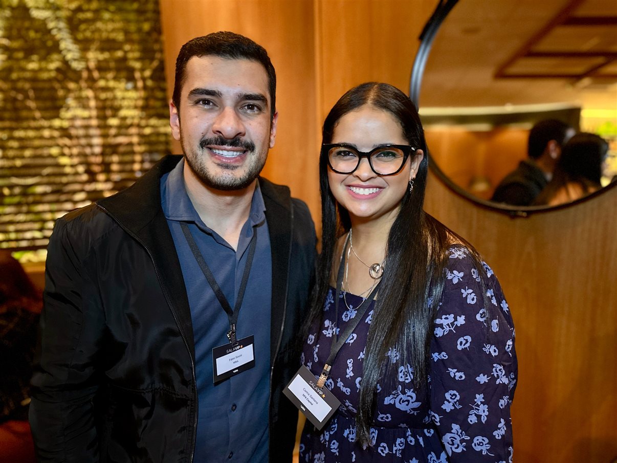 Tatiane Pavan, da VOLL, Josafá Pinheiro, da Lojas Torra, e Luana Nogueira, da Alagev