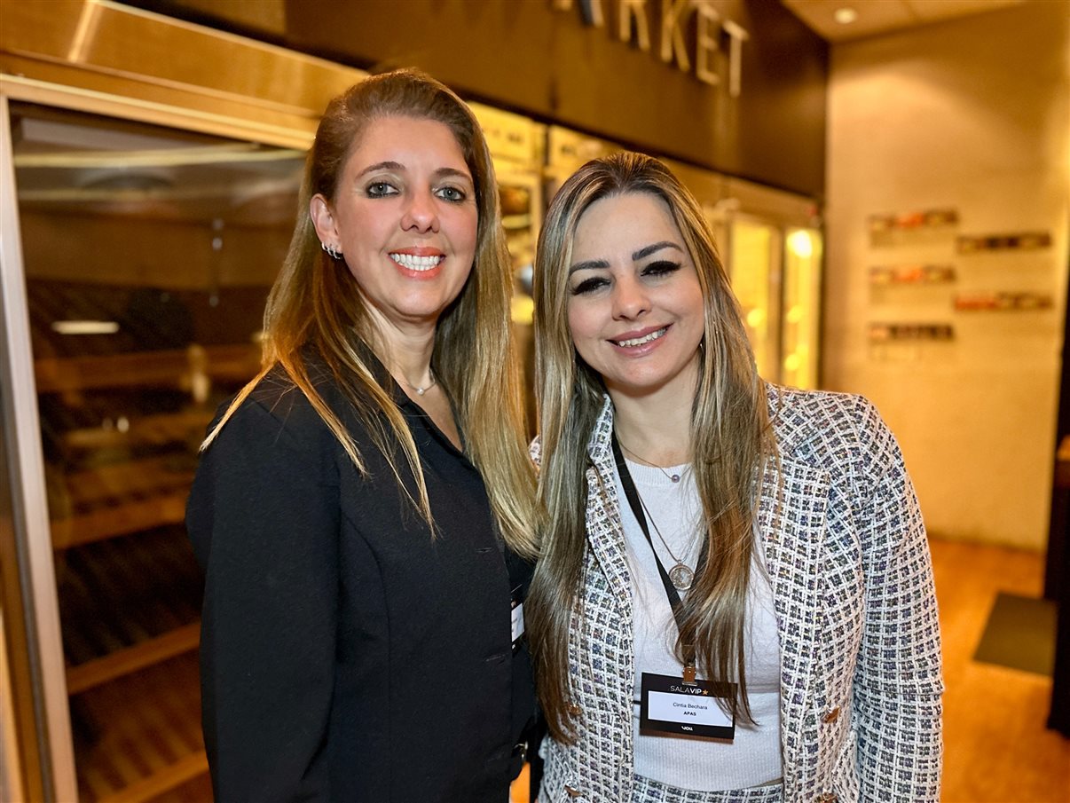 Tatiane Pavan, da VOLL, Josafá Pinheiro, da Lojas Torra, e Luana Nogueira, da Alagev