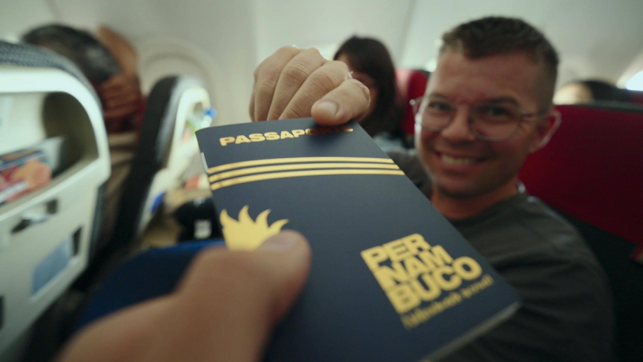 Durante o trajeto, os passageiros também receberam o Passaporte Pernambuco