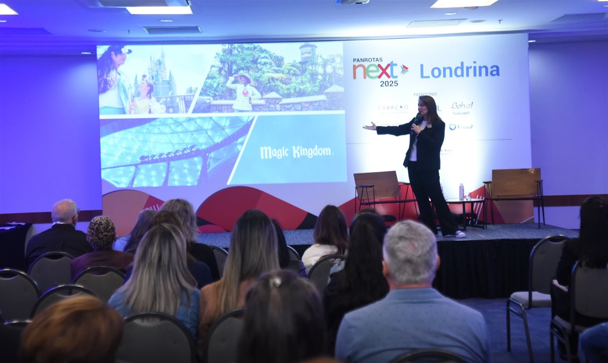 Thais Ramos, gerente de Treinamentos da Disney Destinations no Brasil, no Next Londina 2025
