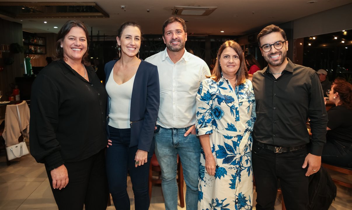 Diretoria da Abav-RS: Lúcia Bentz (vice-presidente de Relações Externas) Chay Amorim (vice-presidente Financeira), João Augusto Machado (presidente), Rita Vasconcelos (vice-presidente Administrativa) e Victor Almeida (vice-presidente de Relações Institucionais)