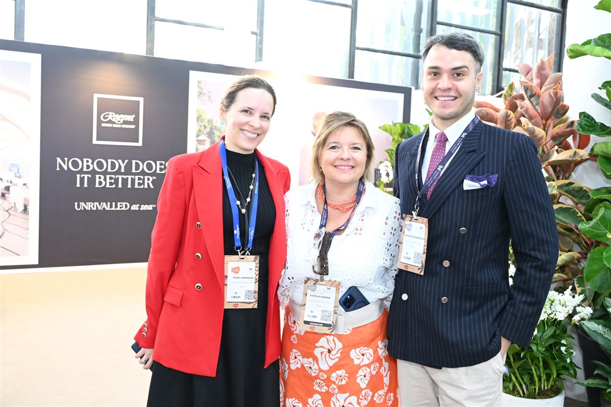 Thais Heringer, Estela Farina e Caio Brusamarello, da Regent Seven Seas