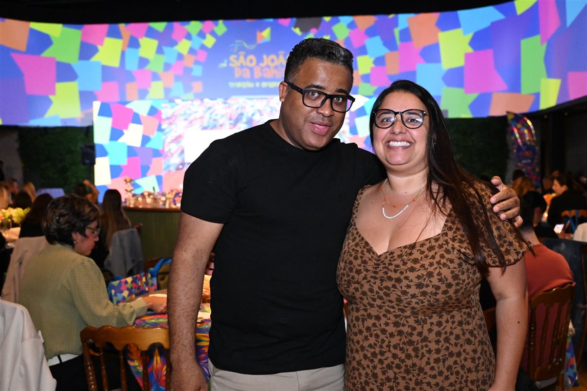 Erivaldo Silva, (Sagui), da Cativa, João Henrique Paulilo, secretário de Cultura, Esporte e Turismo de Alagoinha, e Ricardo Pereira, da EHTL Viagens