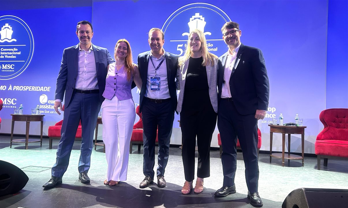 Eduardo Simões, Fernanda Zebral, Adrian Ursilli, Denize Lousada e Ignacio Palacios, da MSC Cruzeiros