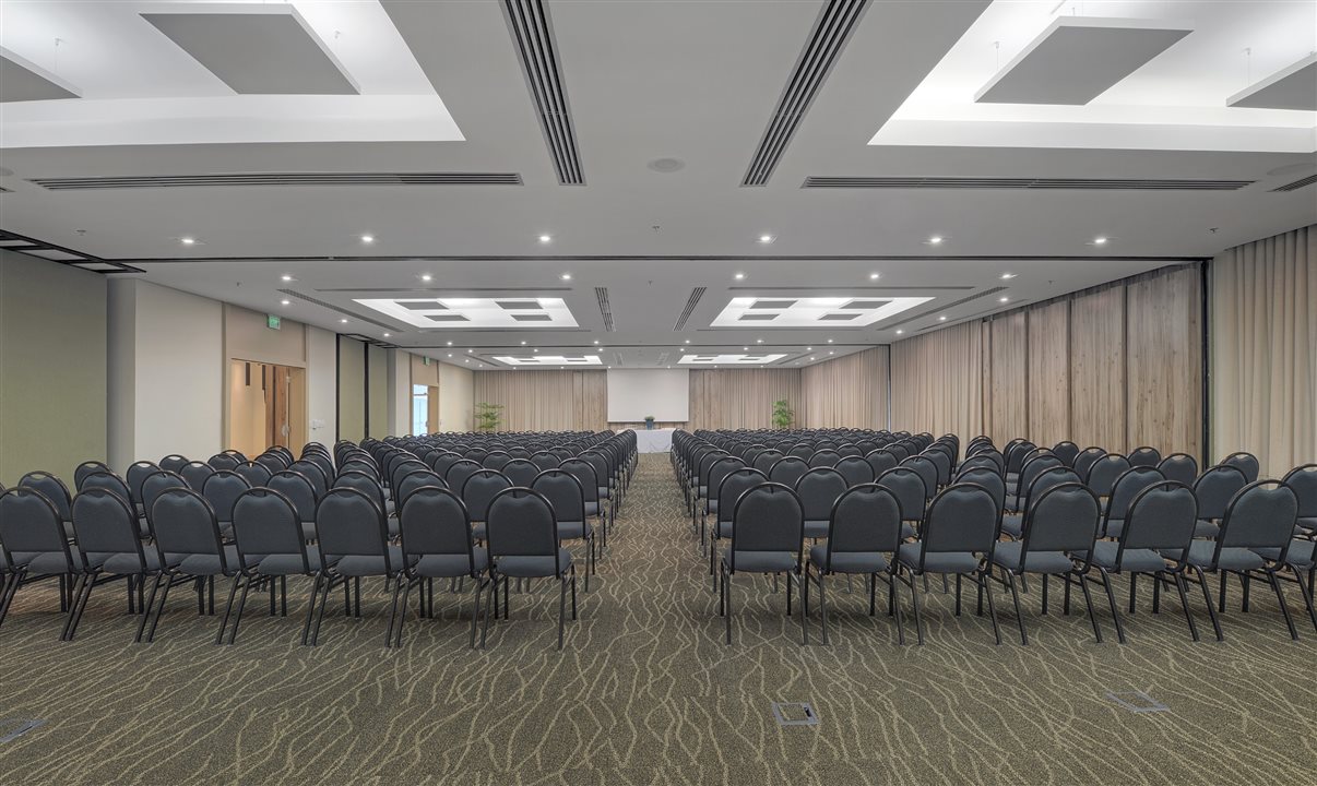 Deville Prime Salvador conta com um centro de eventos completo, com capacidade para até 800 pessoas
