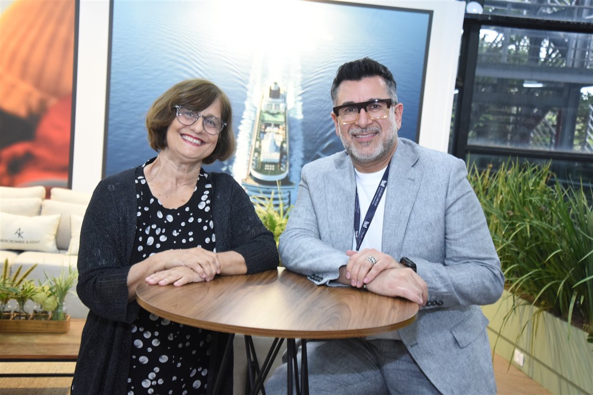 Márcia Galvão e Marco Martinez, executivos responsáveis pela Crystal Cruises no Brasil e na América Latina, respectivamente