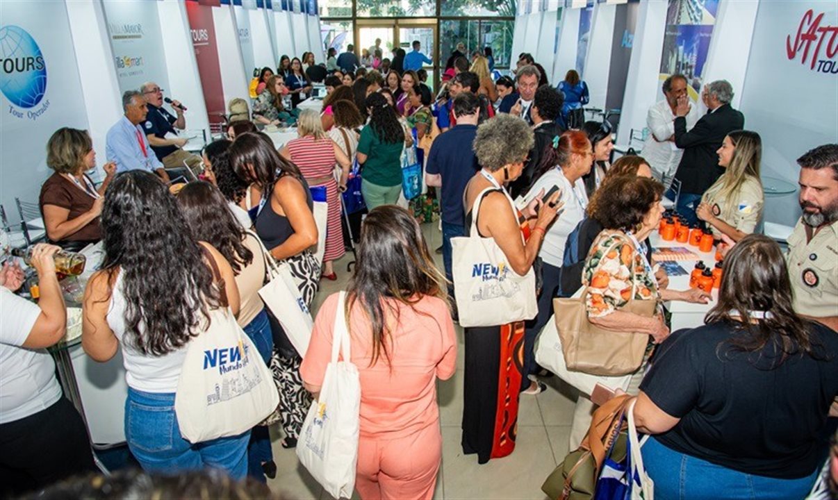 Centenas de agentes de viagens prestigiaram o encontro