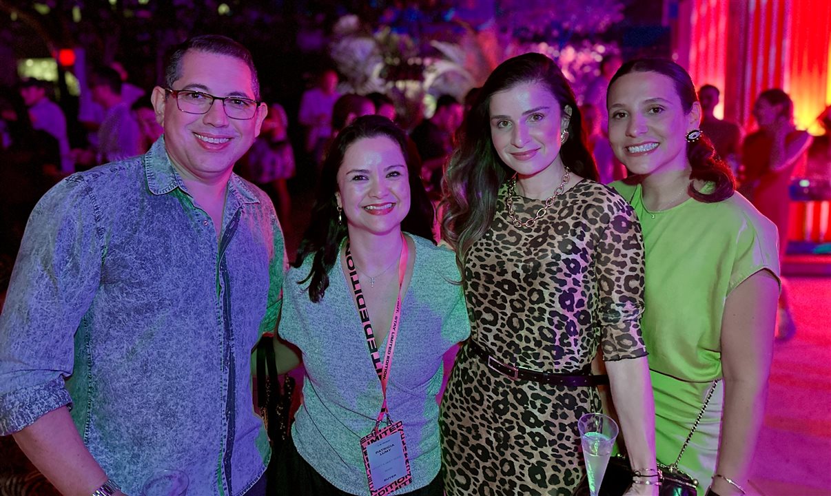 Fabiano Camargo, da CT Operadora, Patricia Lumy, da Get Out N About, Karine Mariath, da Mundokaa, e Marina Vantini, da Tre Boutique Travel