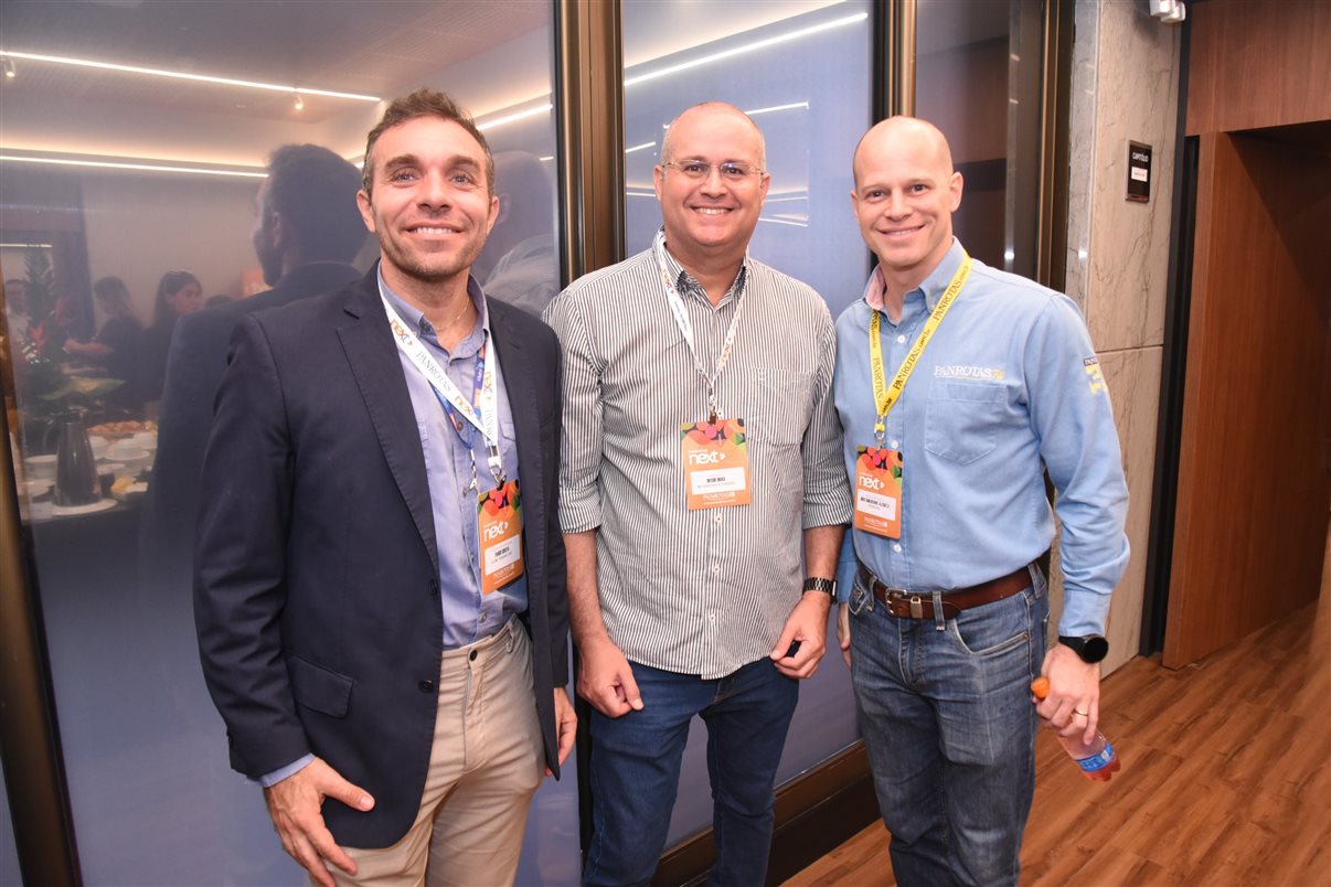 Tiago Costa, da Clube Turismo, Décio Dias, da BR Viagens & Turismo, e José Guilherme Alcorta, da PANROTAS