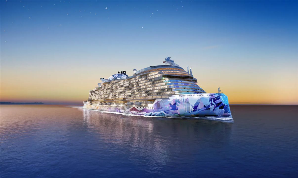 Norwegian Luna
