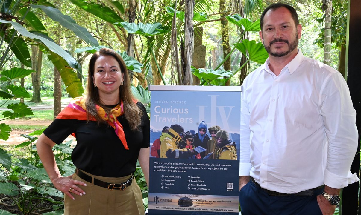 Ana Karla Duarte, da HX Expeditions, e Pablo Zabala, da Discover Cruises