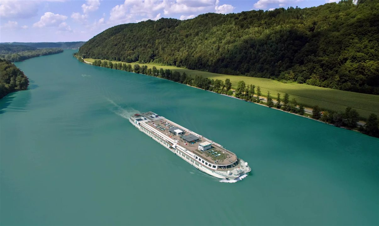 Riverside Luxury Cruises <br/>