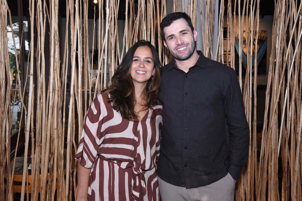Julia Guerra, gerente de Vendas e Marketing, e Igor Romeu, diretor de Vendas e Marketing