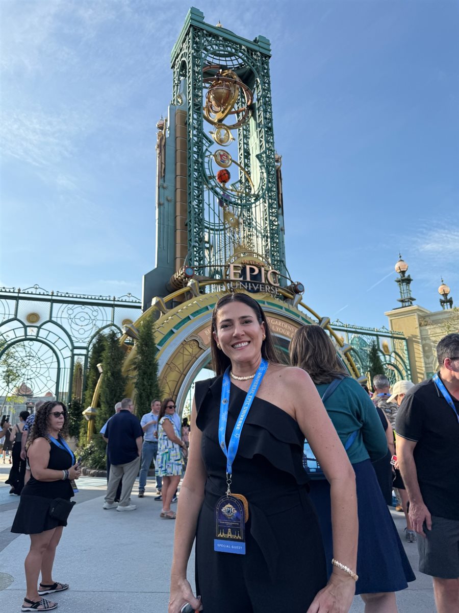 Gabriella Cavalheiro, diretora da Universal Destinations & Experiences para a América Latina