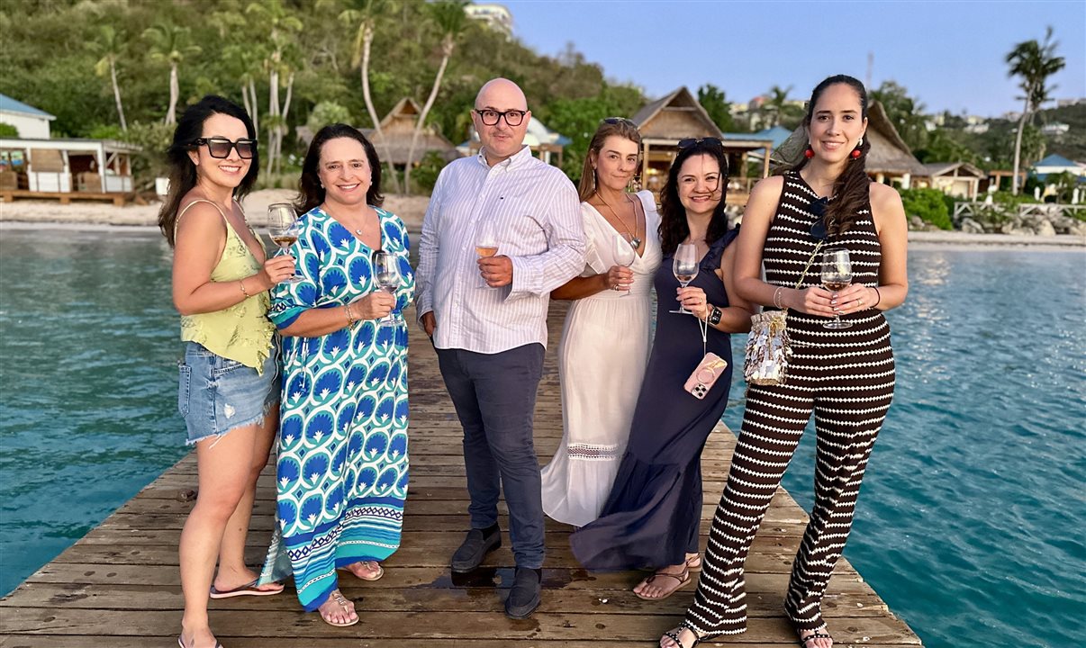 Viviane Yuri, da Mali Travel, Ucha Verissimo, da Link Premium Viagens, Angelo Marconi, do Soho Beach House Canouan, Claudia Bernardo, da Six Viagens, Patricia Lumy, da Get Out N About Travel, e Tatiana Assad, da TA Travel