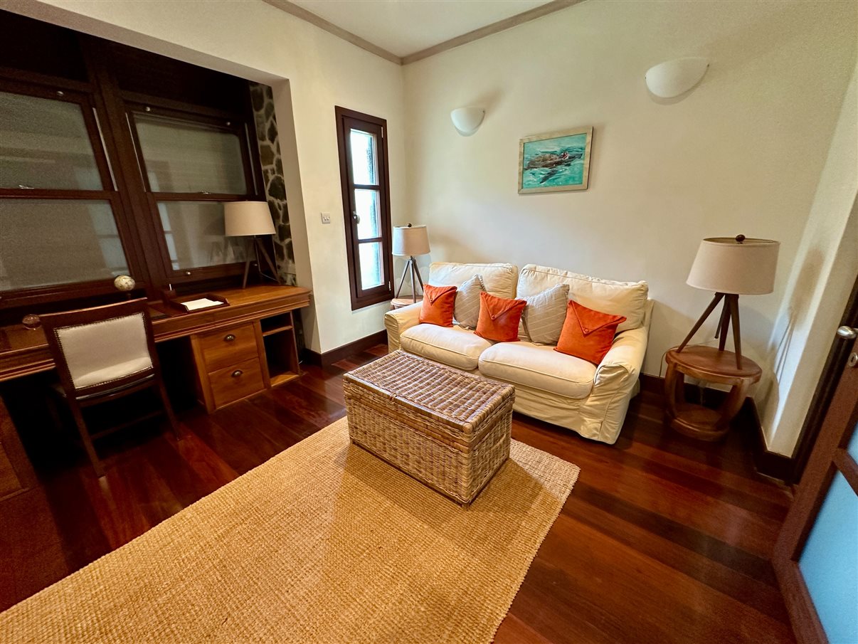O dia começou com um tour pela marina de Canouan, a Sandy Lane Yacht Club & Residences, também conhecida como Glossy Bay Marina