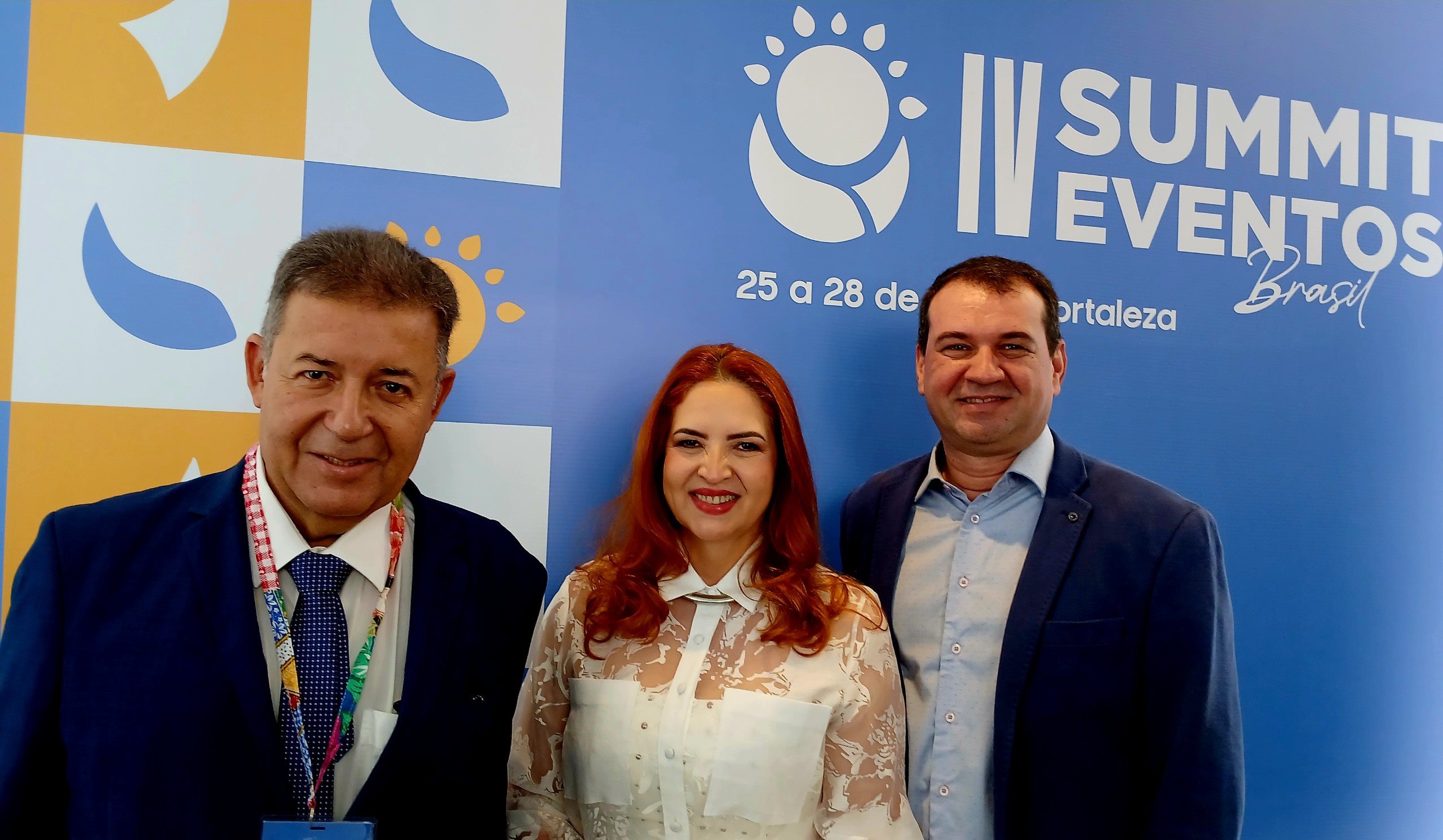 Alexandre Sampaio, coordenador da Câmara Empresarial de Turismo da Confederação Nacional de Comércio de Bens, Serviços e Turismo (CNC) e presidente do Conselho de Turismo da CNC, Enid Câmara, presidente da Abeoc Nacional, e Josbertini Cemente, da Abeoc Ceará
