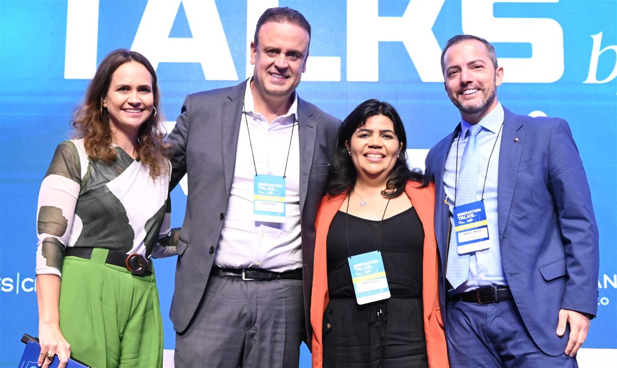 Tricia Neves, da Mapie, César Nunes, do Grupo R1, Karla Fidelis, da Neogrid, e Marcel Marin, do Palácio Tangará